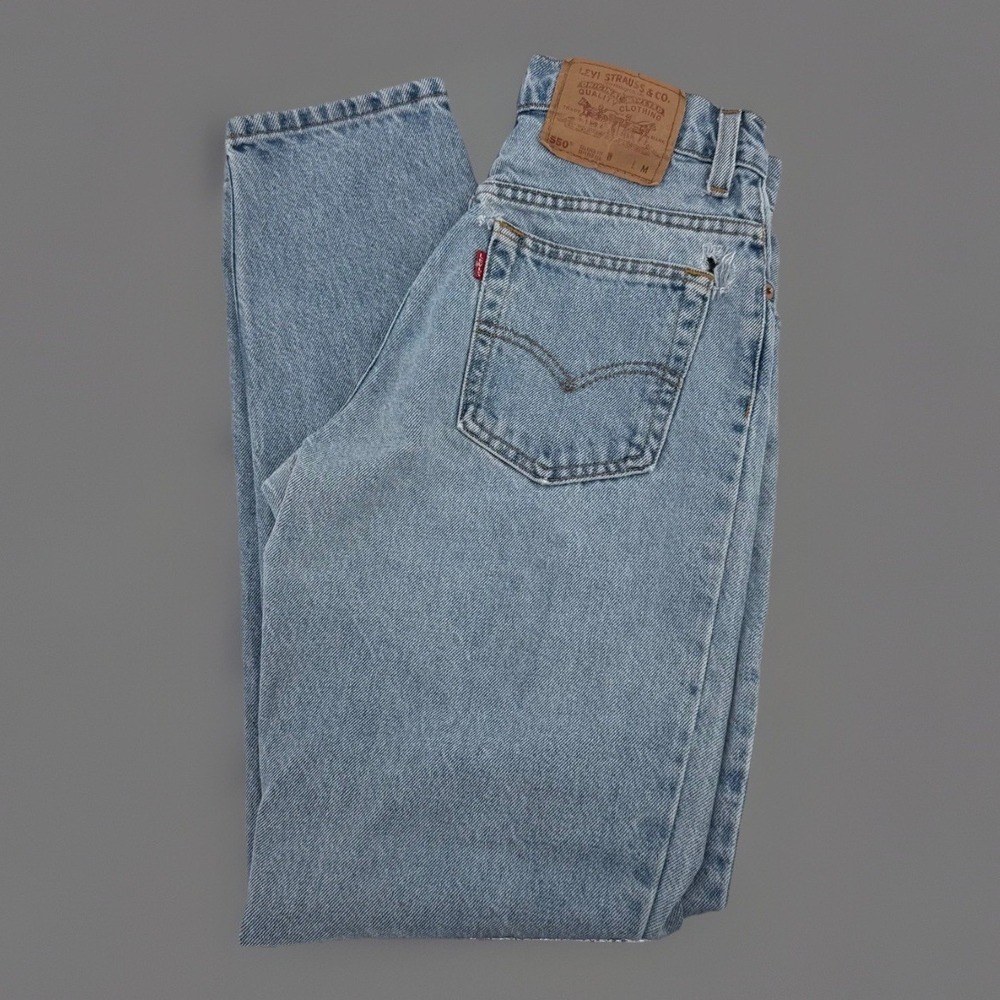 Vintage Levis 550 Red Tab Relaxed Tapered Jeans 7 Made USA Light Wash 1990s